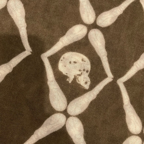 100% Cashmere Scarf - Picture 3 of 5